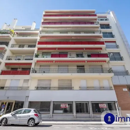 Air-conditioned With Terrace Sea View *